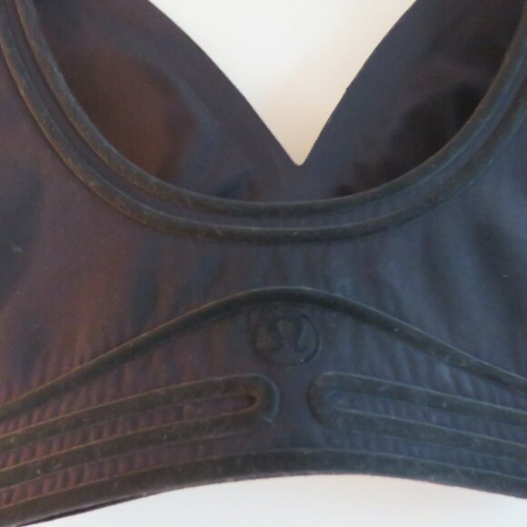 LULULEMON Get in Line Bra *Light Support, A/B Cups Black / Black - Size 2 - Picture 9 of 12